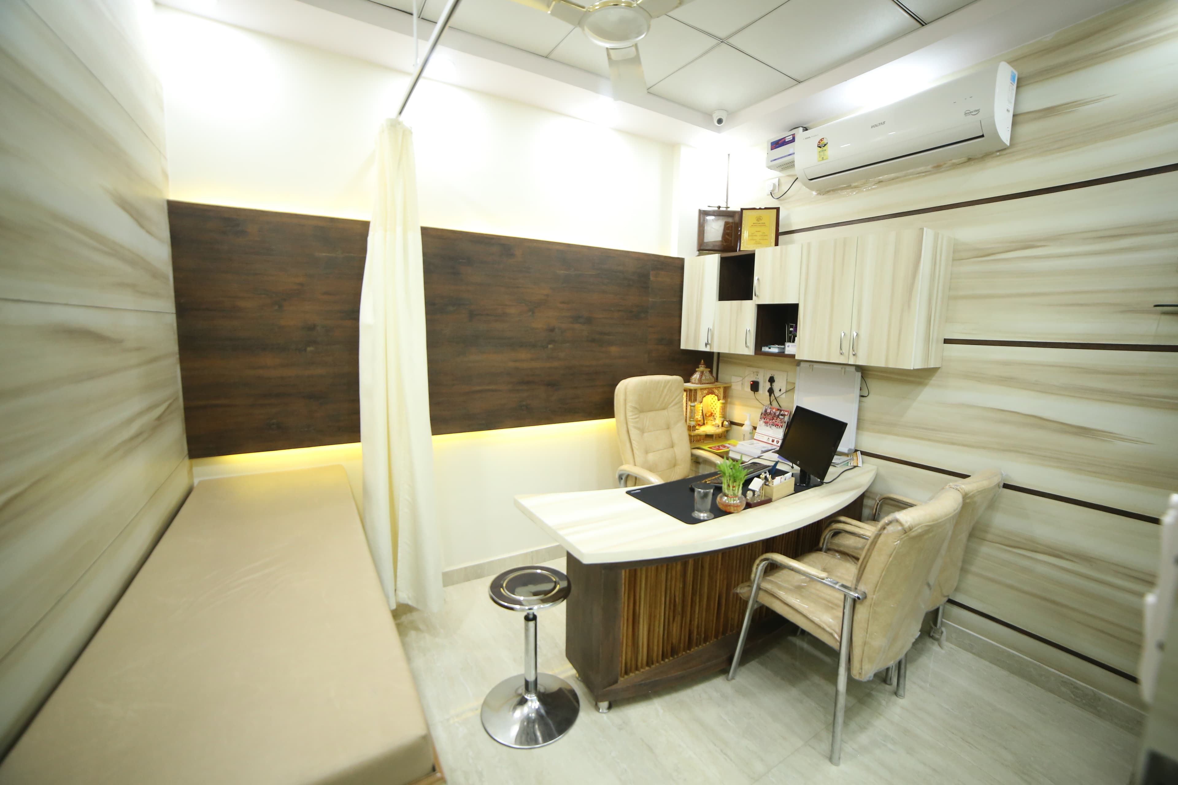 Dr Cabin Clinic Image